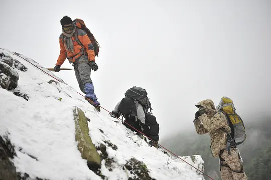 凶间雪山完整视频