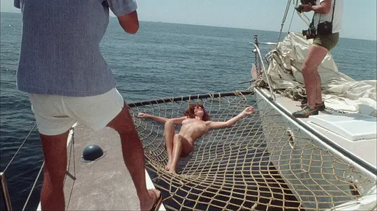 《深海食人鱼》电影高清完整版手机在线观看