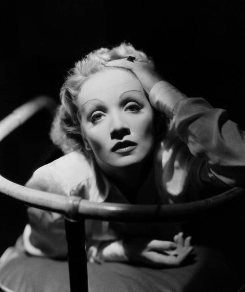 E! Mysteries & Scandals:Marlene Dietrich未删减版在线观看