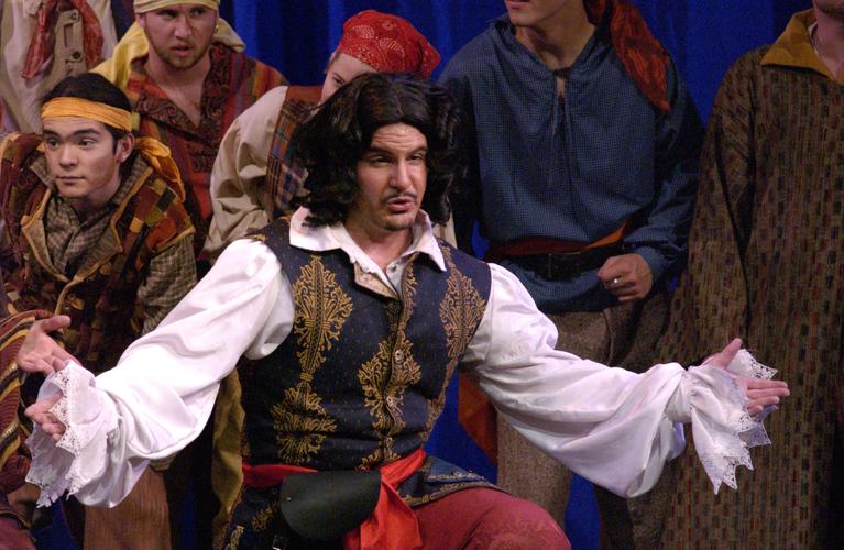 Mike Leigh's the Pirates of Penzance - English National OperaHD高清完整版视频免费观看