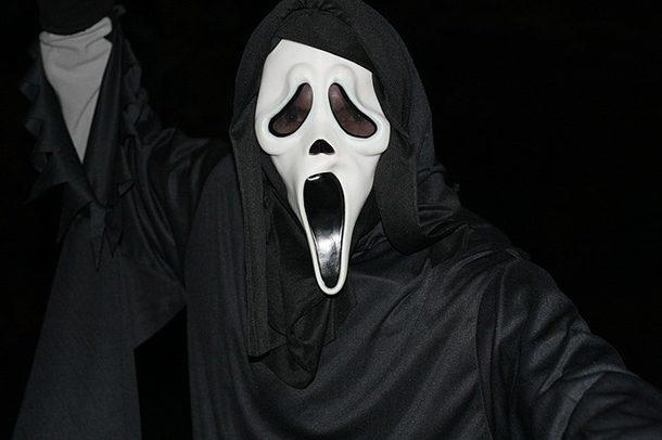 《Scream at the Entrance》电影免费在线观看高清完整版