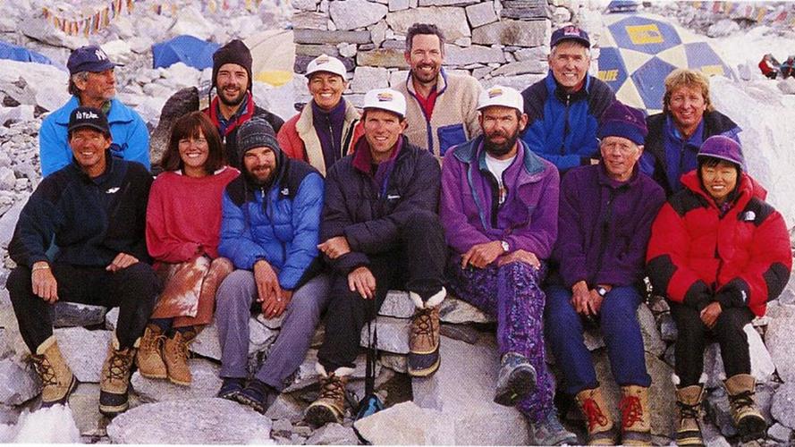 Americans on Everest电影未删减版