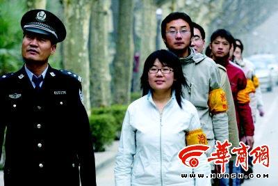 《义务警员电影》免费在线观看